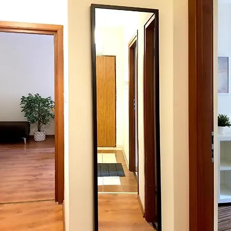 Radisson Queens Διαμέρισμα