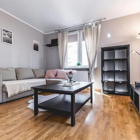 Radisson Queens Διαμέρισμα Λούμπλιν